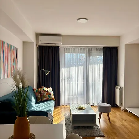Apartment Cozy Near Center Skopje
